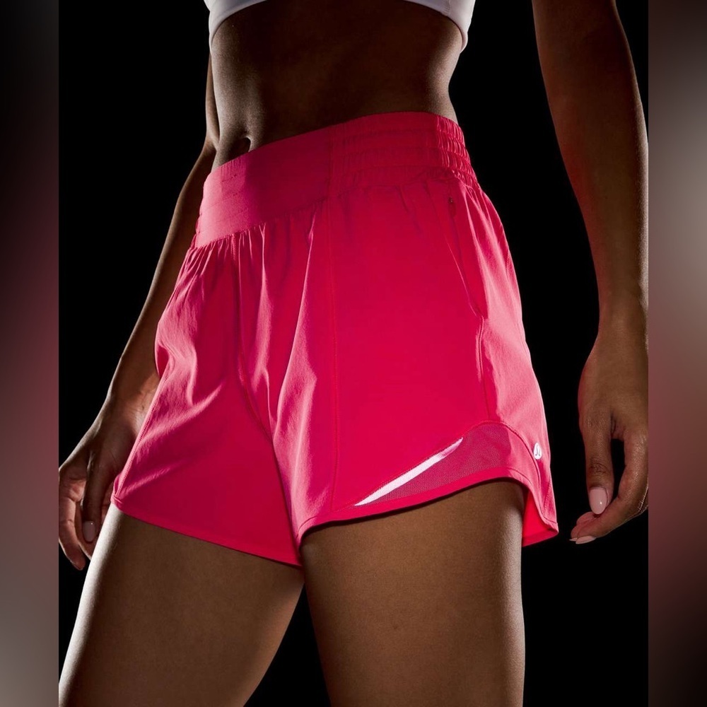 C - Lululemon Hotty Hot High-Rise Lined Short 4"
Lip Gloss